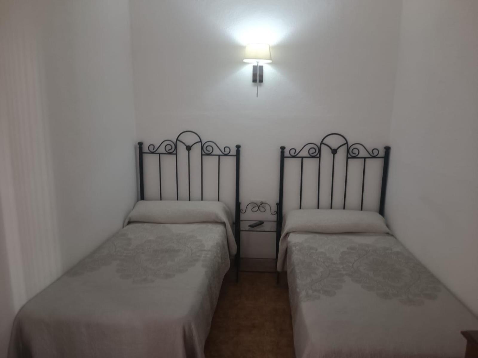 Rooms Los Montes Granada Exterior photo