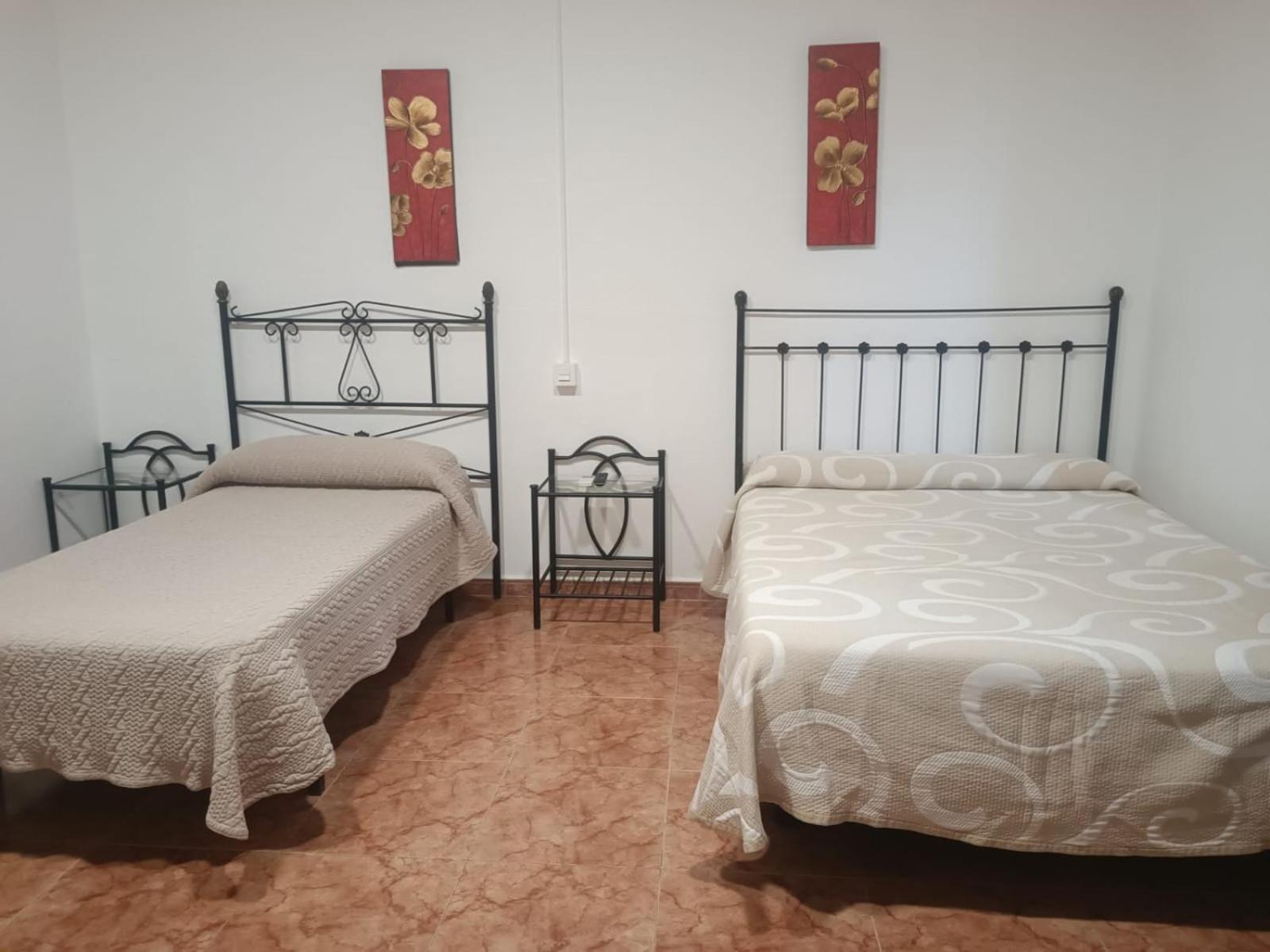 Rooms Los Montes Granada Exterior photo